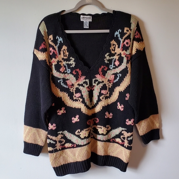 Sweaters - Vintage Empress Pattern Knit Oversized Sweater